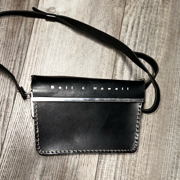Vintage Bags Vintage Bell Howell Leather Squarerectangle Black